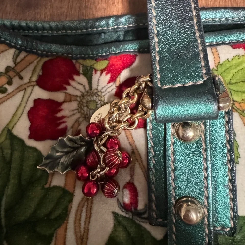 Gucci Flora Holiday Bag - Picture 4 of 6
